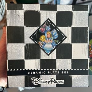 Alice in wonderland tea plates